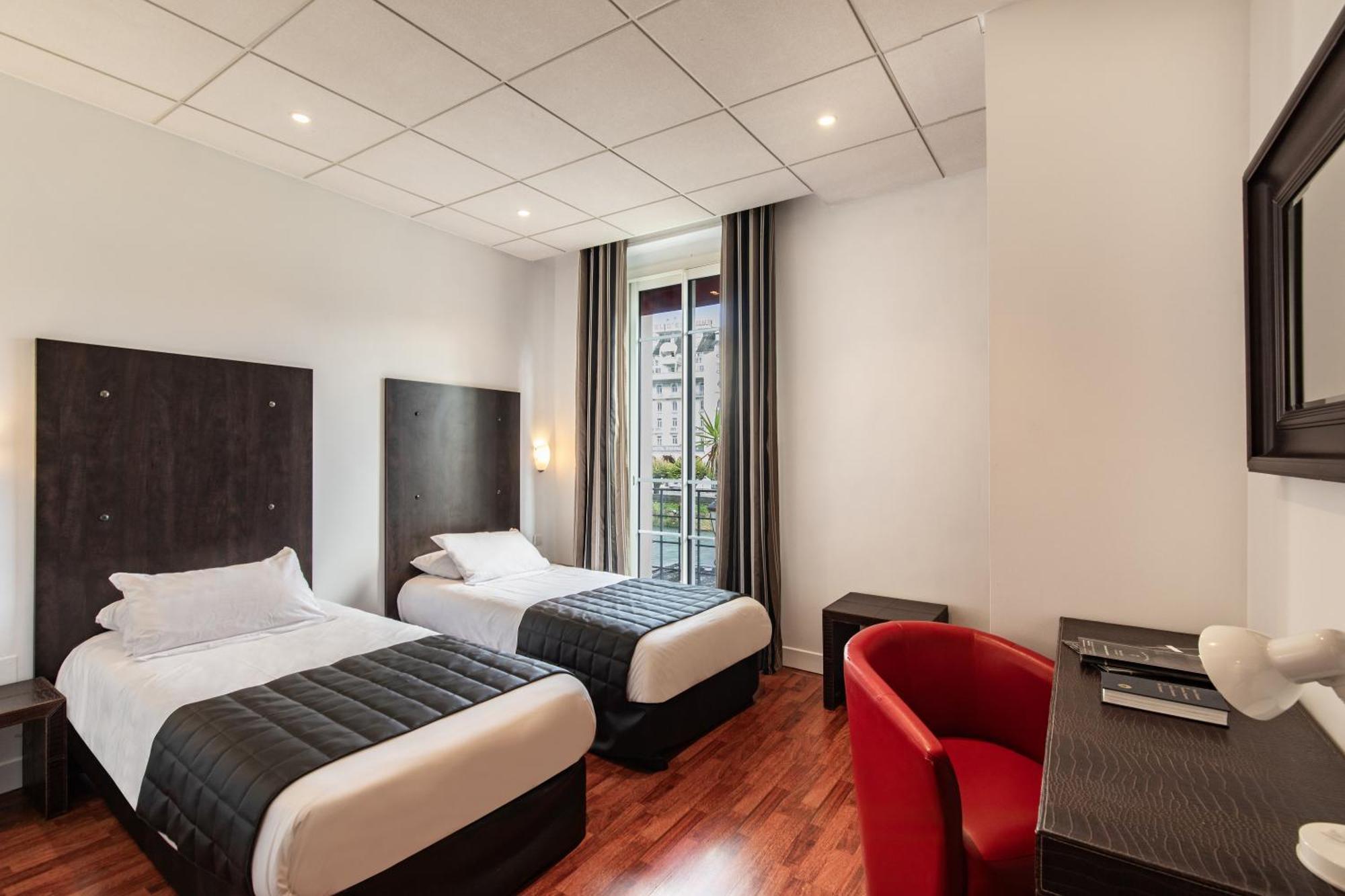Hotel Jeanne D'Arc Lourdes Eksteriør bilde